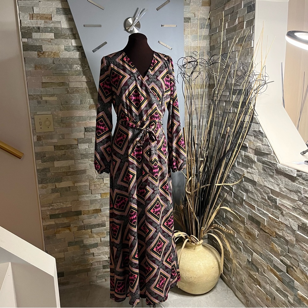 EUC Gibson Latimer long sleeve maxi patterned wrap dress
